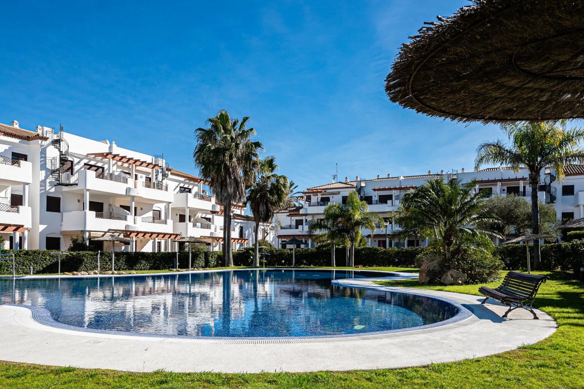 Apartamento Familiar Muy Soleado Cerca De La Playa Y Parking Incluido Chiclana de la Frontera Extérieur photo
